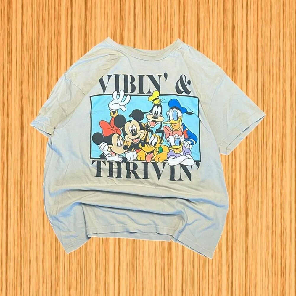 Disney Vibin & Thrivin Mickey Minnie Donald Goofy Pluto Graphic T-Shirt